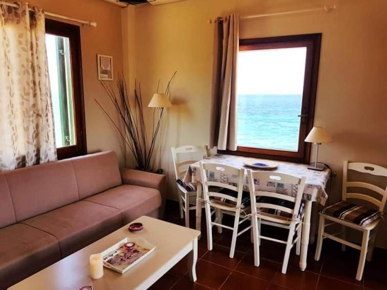Aegean Bliss Residences Karfas كارفاس المظهر الخارجي الصورة